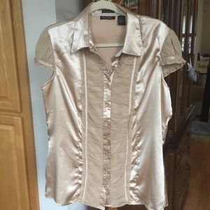 Feathers Stretch Gold Blouse . Size 1X